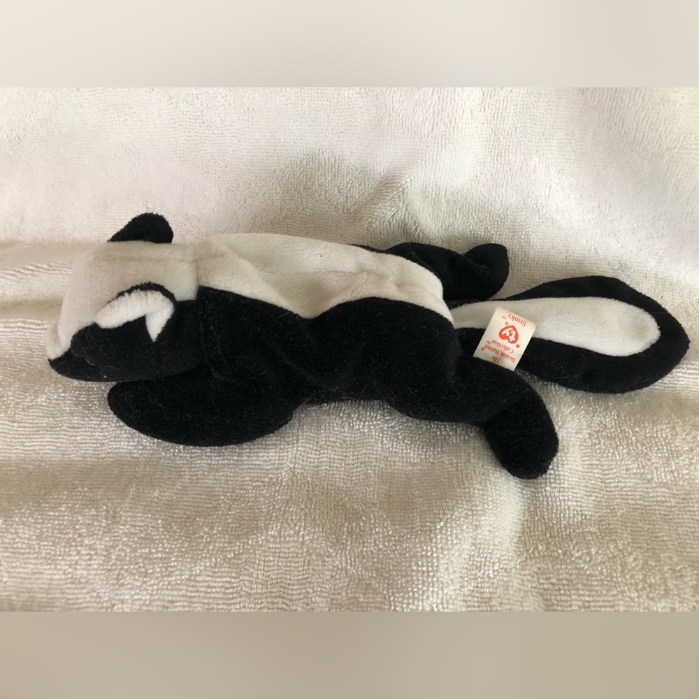 Ty Beanie Baby Original - Stinky the Skunk